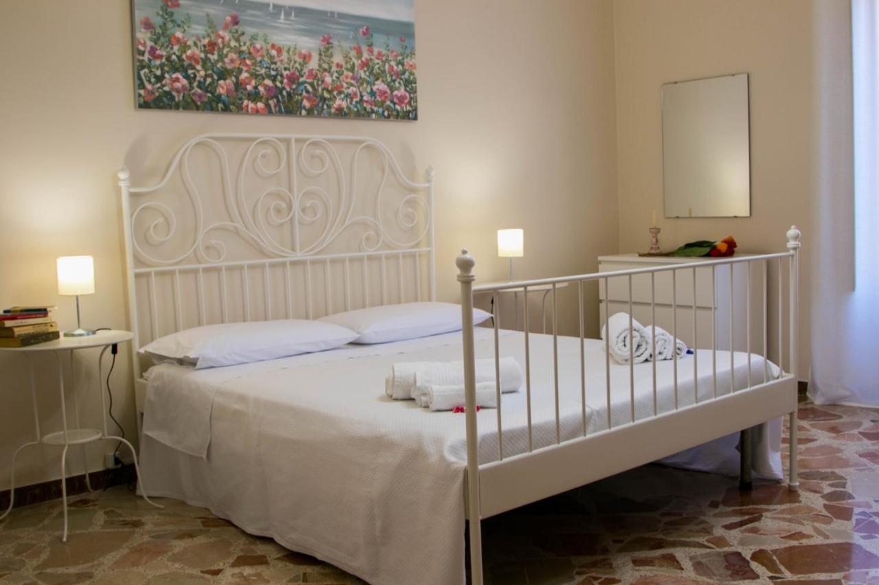 Villa La Casa Della Nonna à San Mauro Castelverde Extérieur photo